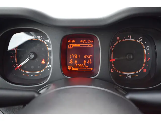 Fiat Panda 0.9 TwinAir Lounge 2018 Benzine 15