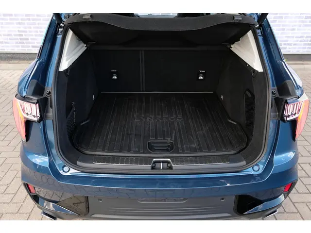 Lynk & Co 01 PHEV 2021 Hybride Benzine 11