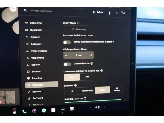 Tesla Model Y Long Range RWD 75 kWh 2024 Elektrisch 40