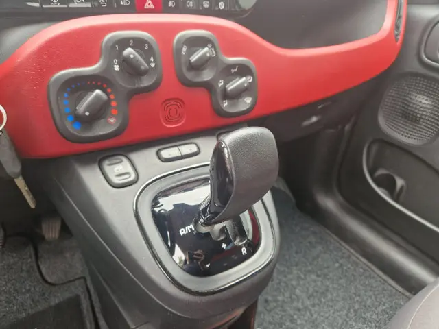 Fiat Panda 0.9 TwinAir Lounge | Automaat 2013 Benzine 12