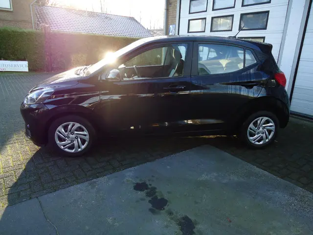 Hyundai i10 1.0 Premium 2020 Benzine 2