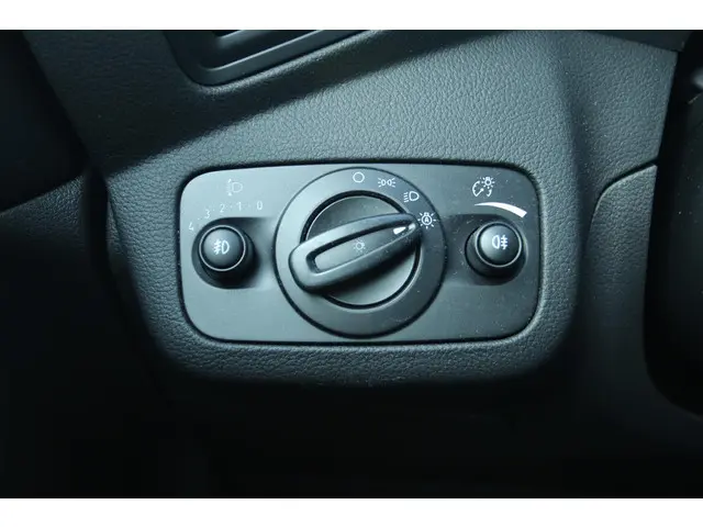 Ford Kuga 1.5 ECOBOOST TITANIUM 2020 Benzine 34