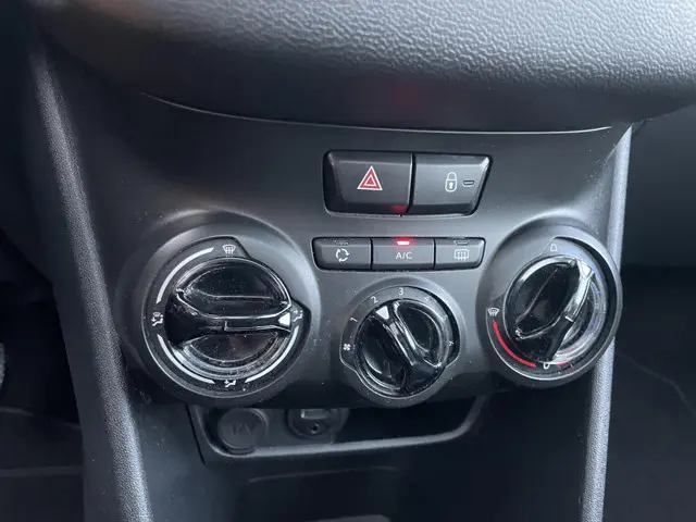 Peugeot 208 1.2 VTi Active, Airco , Carplay 2013 Benzine 18
