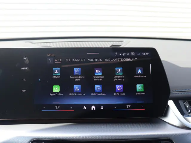 BMW iX1 eDrive20 2024 Elektrisch 25