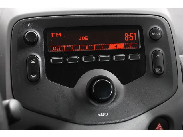 Peugeot 108 1.0 e-VTi Active 2020 Benzine 18