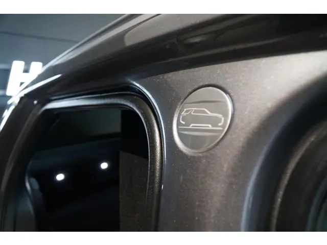 Land Rover Discovery 2.0 Sd4 2018 Diesel 33
