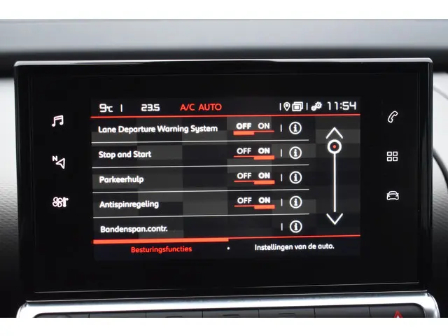 Citroën C4 Cactus PureTech 110 Shine 2018 Benzine 17