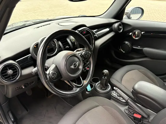 MINI One Mini 1.2 Chili Business *pano 2016 Benzine 10