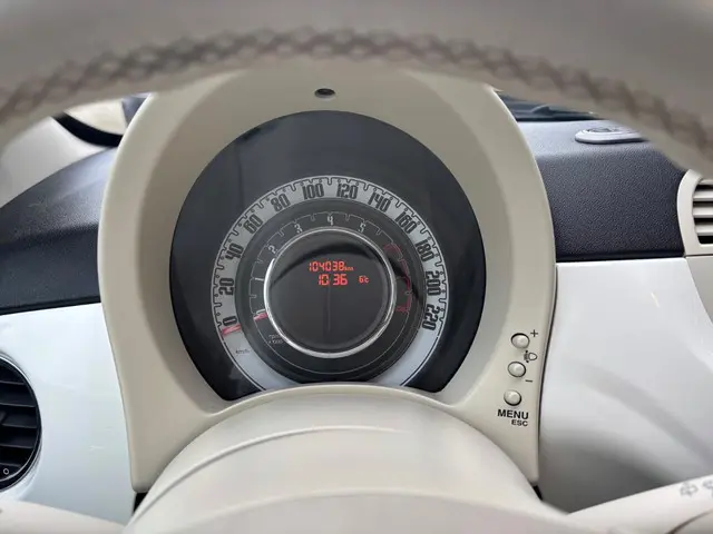 Fiat 500 1.2 Lounge 2012 Benzine 9