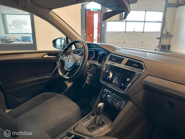Volkswagen Tiguan 1.5 TSI ACT Comfortline 2019 Benzine 10