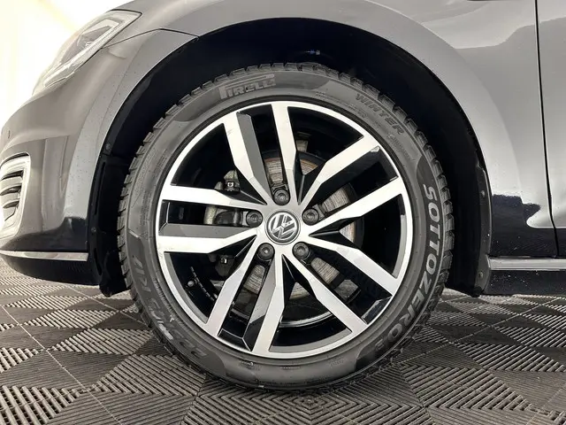 Volkswagen e-Golf E-DITION 2020 Elektrisch 23
