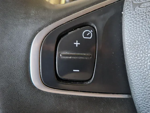 Renault Clio Estate 0.9 TCe Limited 2019 Benzine 13