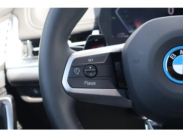 BMW X1 xDrive30e 2025 Hybride Benzine 23