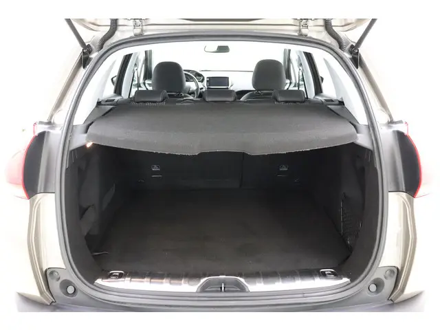 Peugeot 2008 1.2 PureTech Allure 2017 Benzine 13