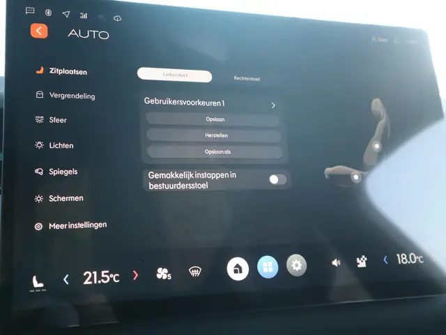 Lynk & Co 02 More 66 kWh 2026 Elektrisch 30