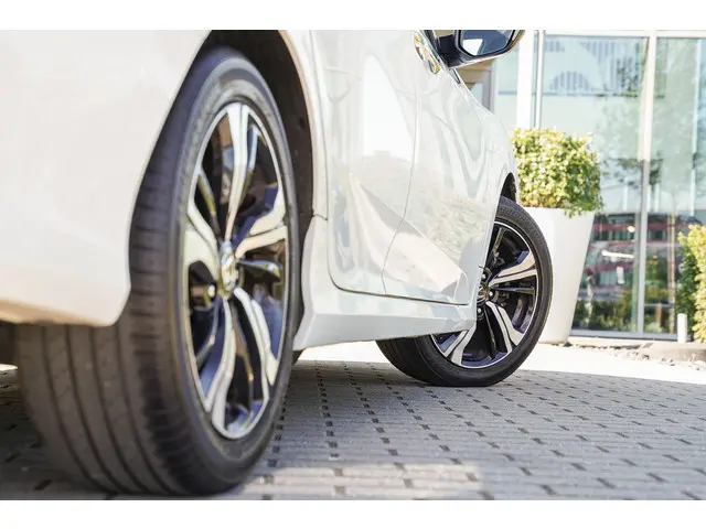 Honda Civic 1.5i VTEC ELEGANCE TURBO 182 PK 2018 Benzine 14