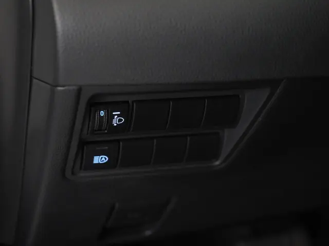 Toyota Yaris 1.5 Hybrid Executive 2022 Hybride Benzine 10