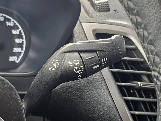Ford Transit Connect 1.0 Ecoboost L2 Trend 2022 Benzine 17