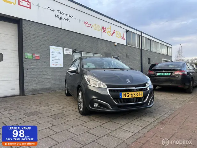Peugeot 208 1.2 PureTech Allure 2017 Benzine