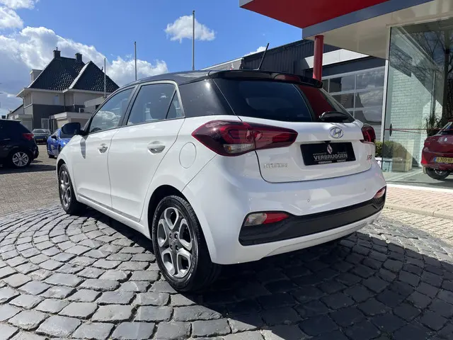 Hyundai i20 1.2 MPI Comfort 2019 Benzine 3
