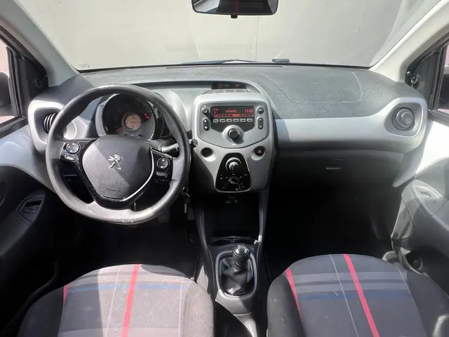 Peugeot 108 1.0 e-VTi Airco & NWE APK 02-2026 2015 Benzine 5
