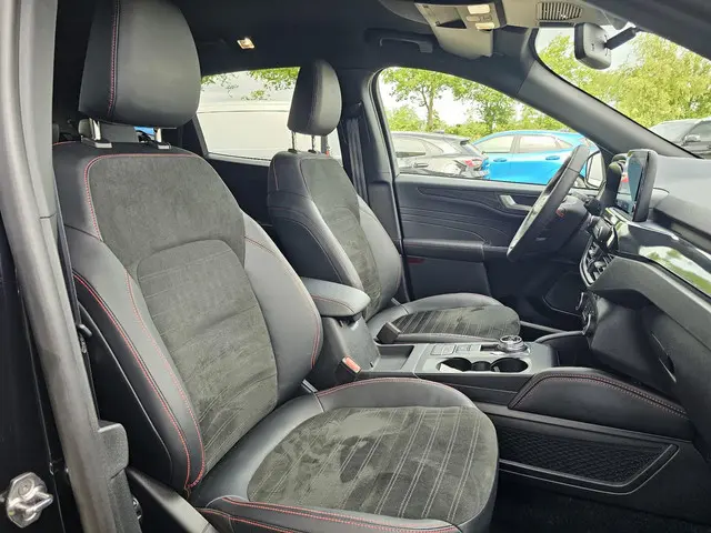 Ford Kuga 2.5 PHEV ST-Line X 2024 Hybride Benzine 9