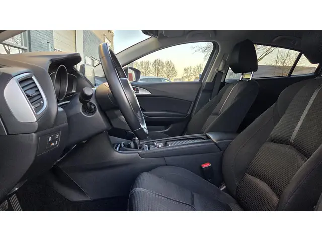 Mazda 3 2.0 SkyActiv-G Exclusive-Line 2018 Benzine 14