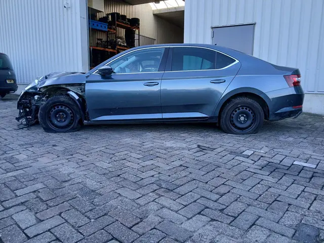 Škoda Superb 3