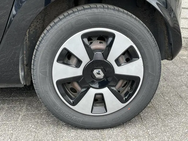 Renault Twingo 1.0 SCe 70 Collection 2018 Benzine 27