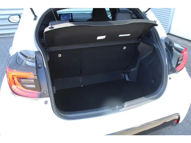 Toyota Yaris 1.5 Hybrid Executive 2022 Hybride Benzine 7