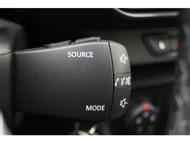 Dacia Sandero 1.0 TCe 90 Comfort 2022 Benzine 33