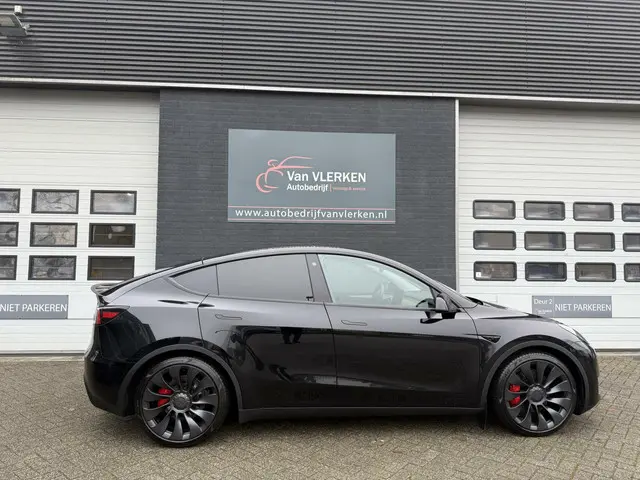 Tesla Model Y Performance AWD 75 kWh 2023 Elektrisch 7