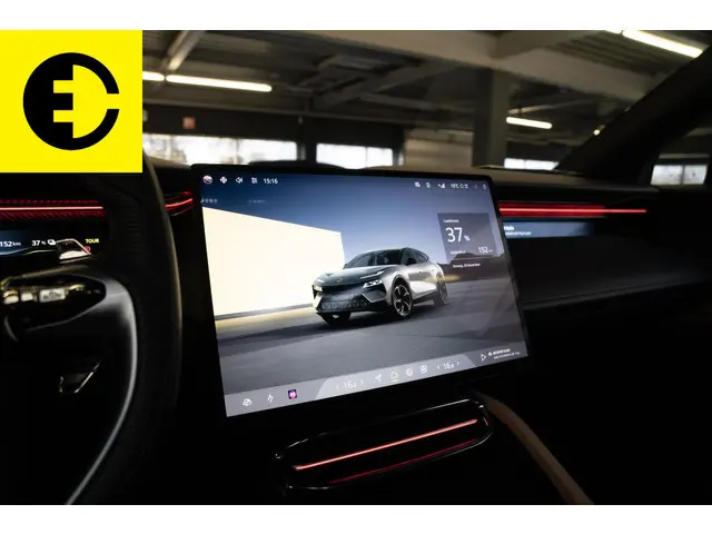 Lotus Eletre EDS 675 R 4WD 112 kWh 2024 Elektrisch 25