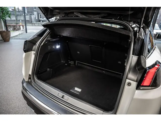 Peugeot 3008 1.6 e-THP GT Line 2018 Benzine 11