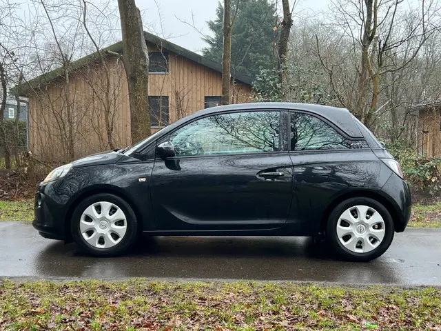 Opel ADAM 1.2 | Airco + Nette auto | 2013 Benzine 2