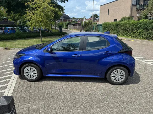 Toyota Yaris 1.0 VVT-i Active 2023 Benzine 8