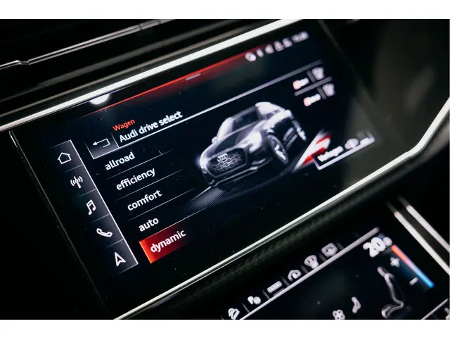 Audi RSQ8 4.0 TFSI RS Q8 quattro 2023 Hybride Benzine 37