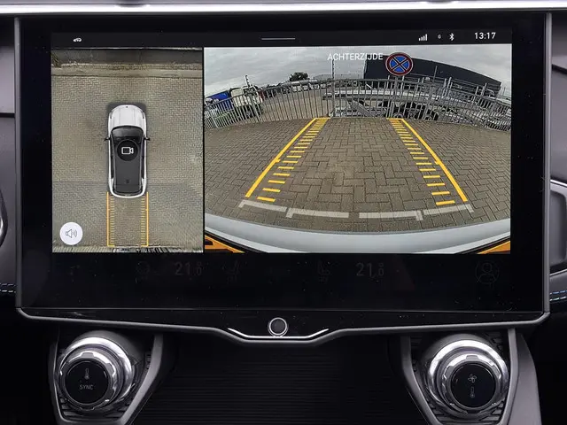 Lynk & Co 01 1.5 Plug-in Hybrid 2025 Hybride Benzine 18