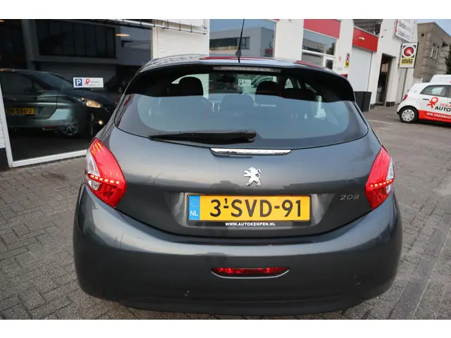Peugeot 208 1.0 VTi Blue Lease 2013 Benzine 25