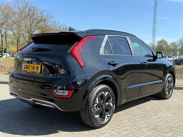 Kia Niro EV DynamicPlusLine 64.8 kWh 2024 Elektrisch 11