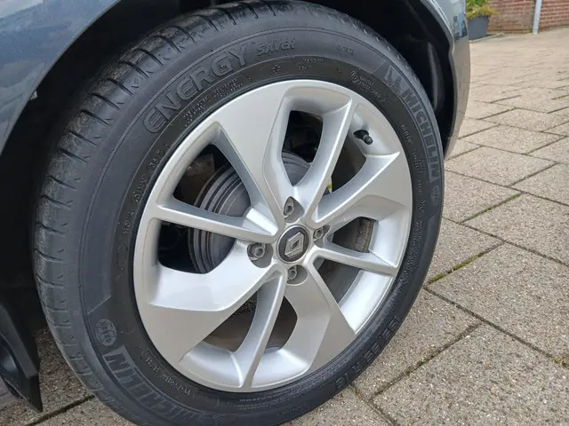 Renault Clio 0.9 TCe Limited 2017 Benzine 11