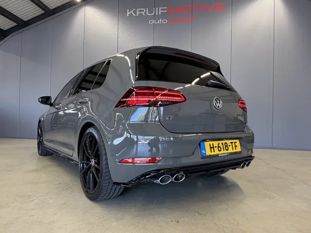 Volkswagen Golf 2.0 TSI 4Motion R 2019 Benzine 4