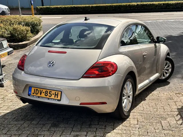 Volkswagen Beetle 1.2 TSI Design 2013 Benzine 18