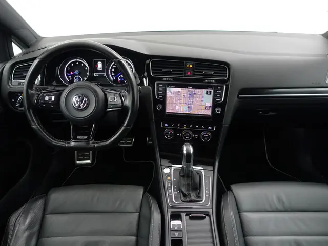 Volkswagen Golf 2.0 TSI R 4Motion Aut- 2014 Benzine 8