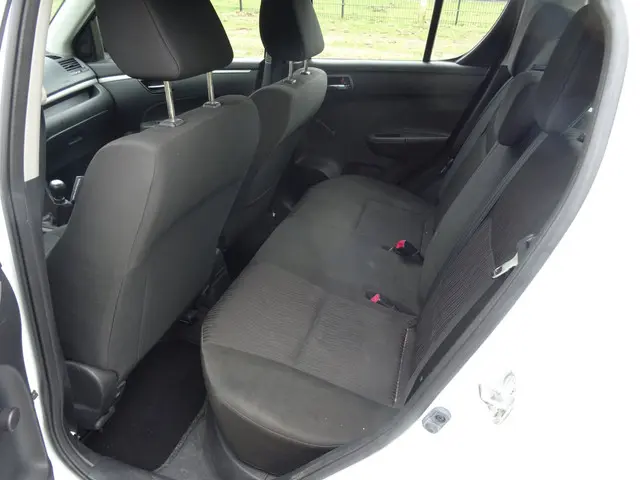 Suzuki Swift 1.2 Bandit EASSS 2013 Benzine 10