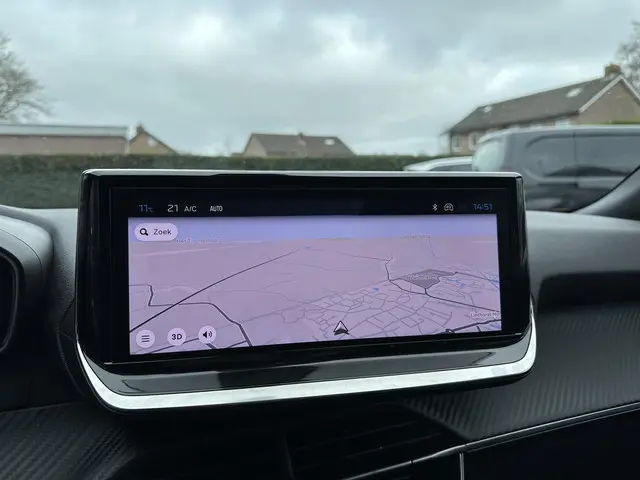 Peugeot 2008 1.2 Turbo 100 PK Allure 2024 Benzine 12