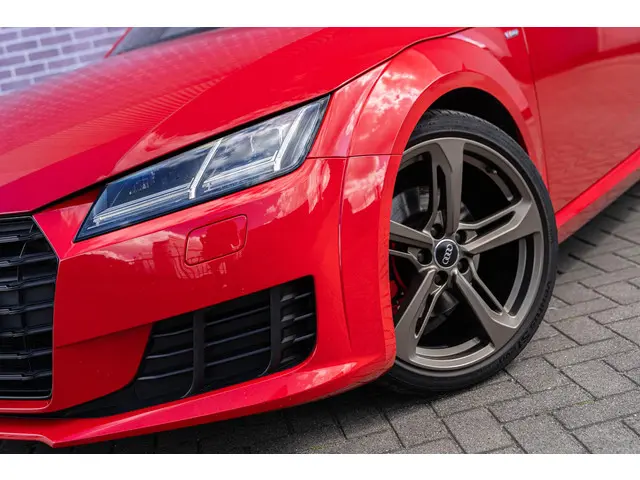 Audi TT 2.0 TFSI 2015 Benzine 2