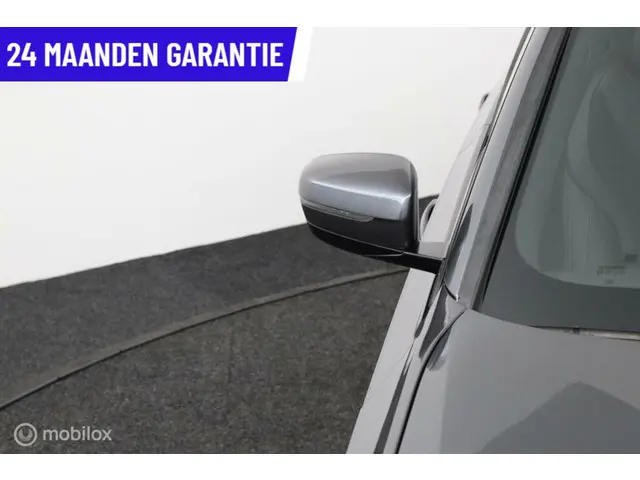 BMW 3 Serie Touring 320i High Executive 2020 Benzine 11