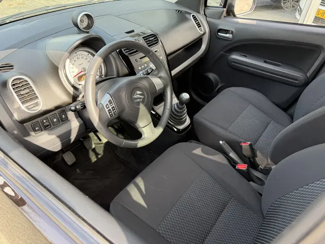 Suzuki Splash 1.2 Exclusive EASSS 2014 Benzine 18