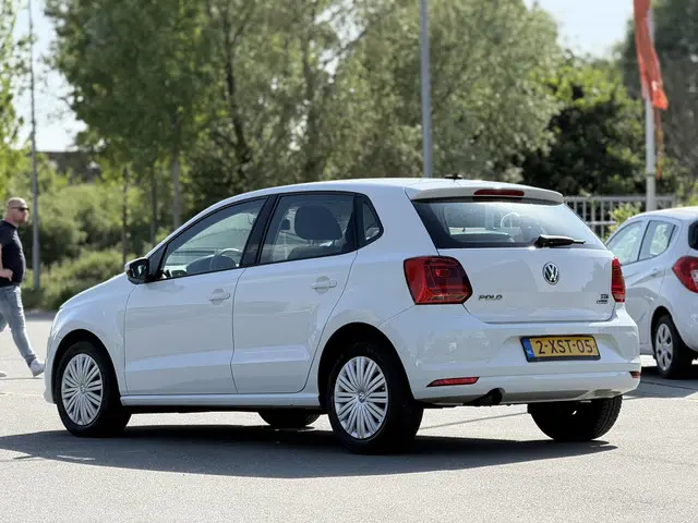 Volkswagen Polo 1.4 TDI Comfortline 2015 Diesel 4